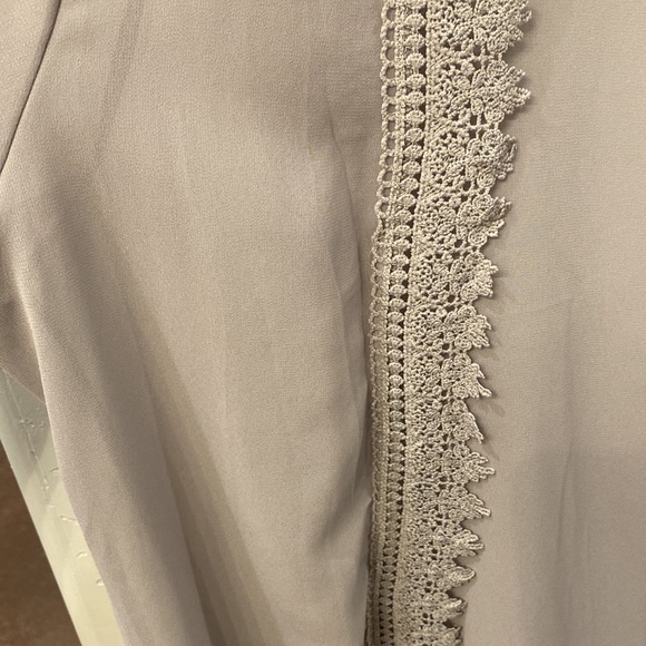 Sheer gray kimono with crochet trim NWOT - Picture 3 of 6